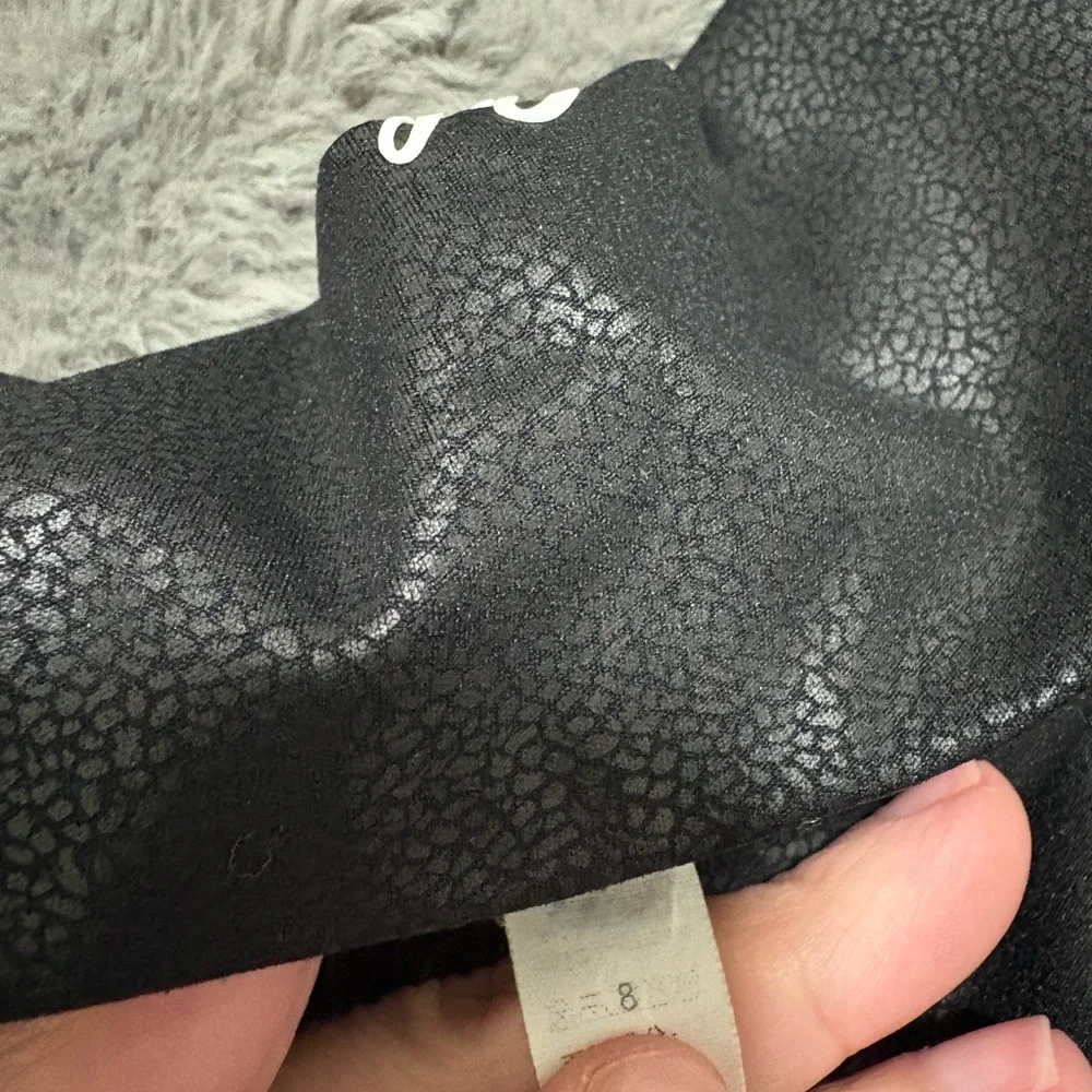 Stylish Black faux leather Women's Leggings - Picture 5 of 5